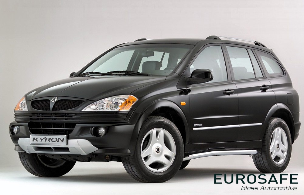 Vidrio Puerta Trasera Ssangyong Actyon Sport 4P 2Perf 2006 Verde