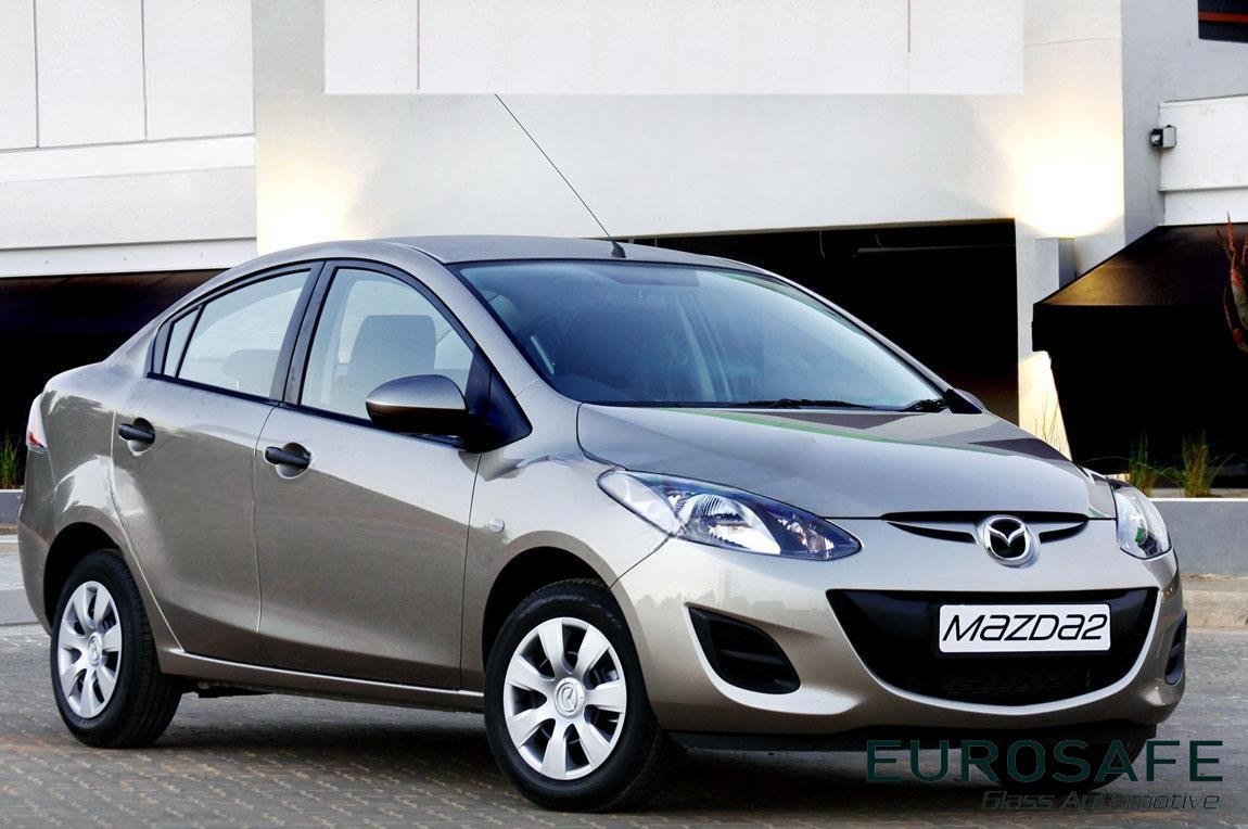 Vidrio Puerta Trasera Mazda 2 4P 2Perf 2007 Verde