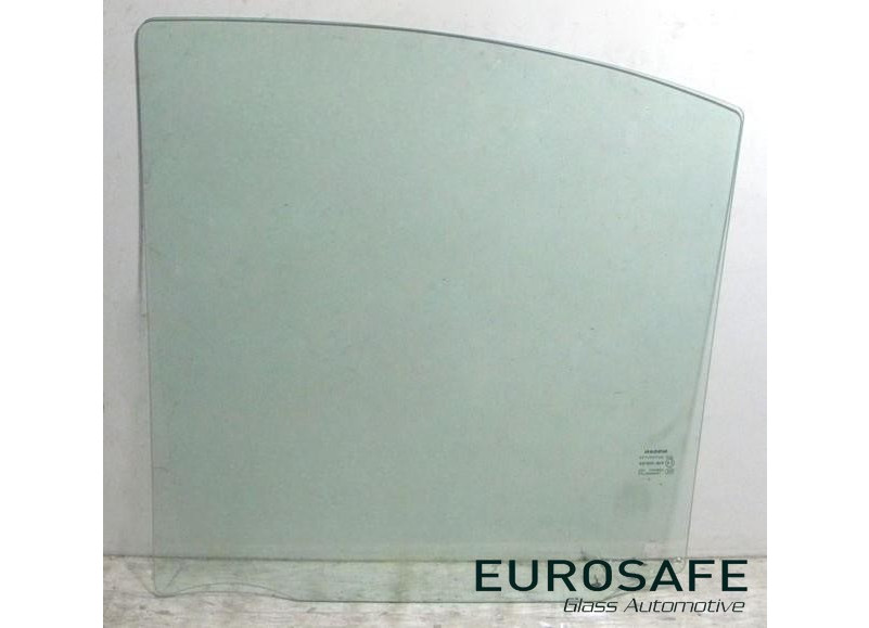 Vidrio Puerta Trasera Nissan March 5P 2010 Verde