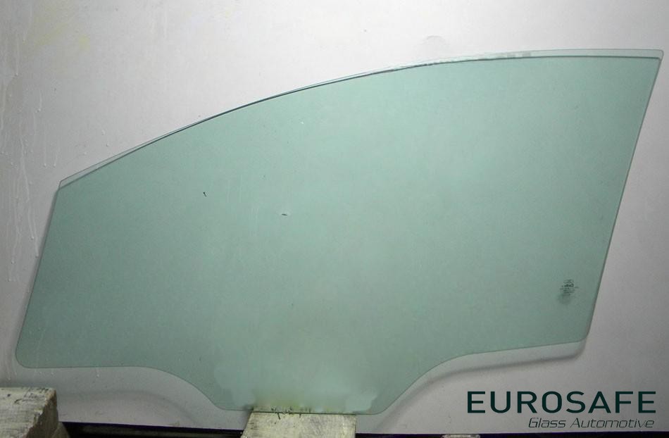 Vidrio Puerta Delantera Ford Fiesta / 4P 2013 Verde