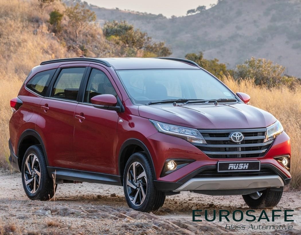 Vidrio Puerta Delantera Toyota Rush 5P 2018 Verde