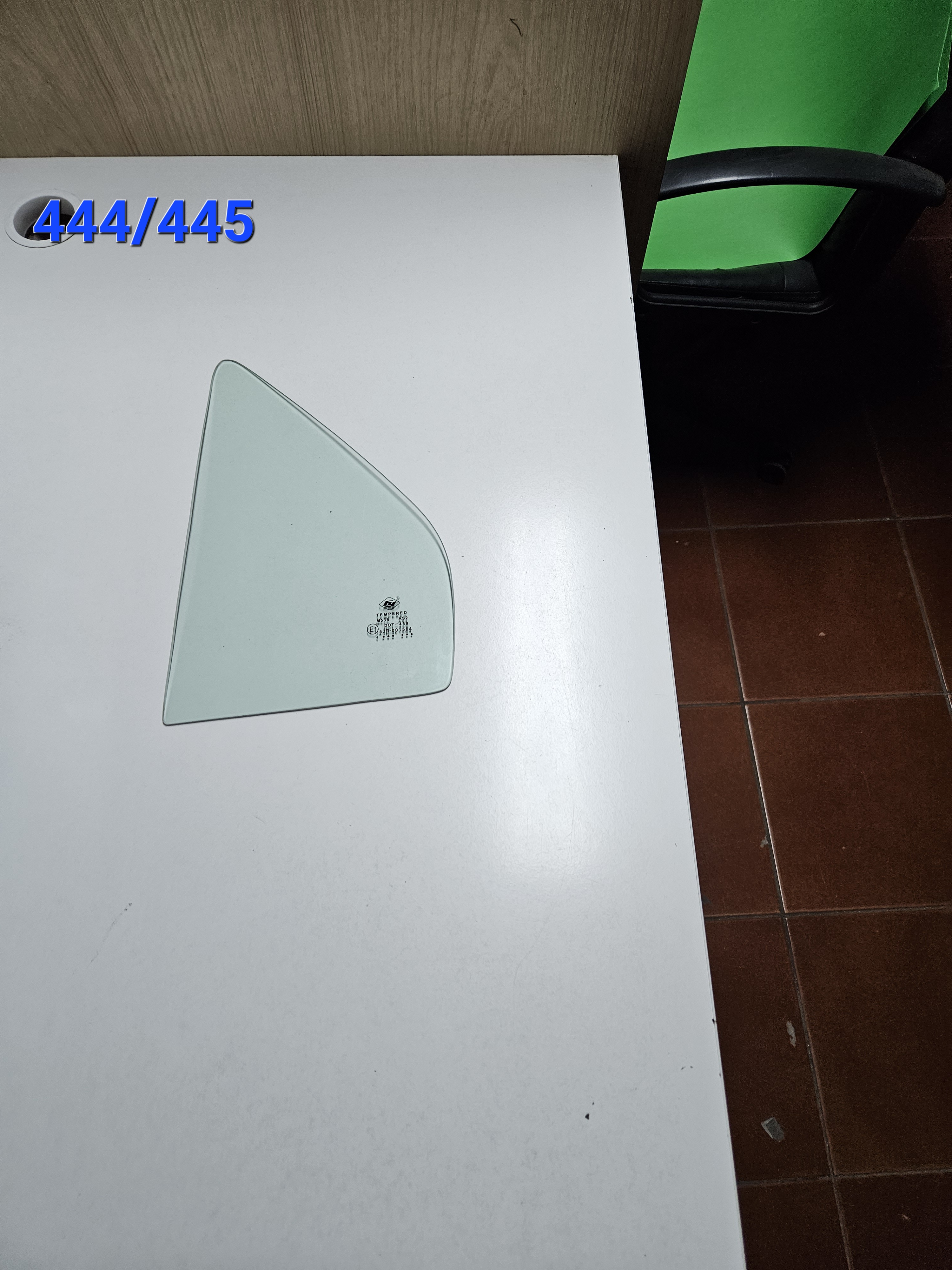 Aleta Trasera Mitsubishi Lancer/Mirage 2000-2007 - AutoVidriosRobin