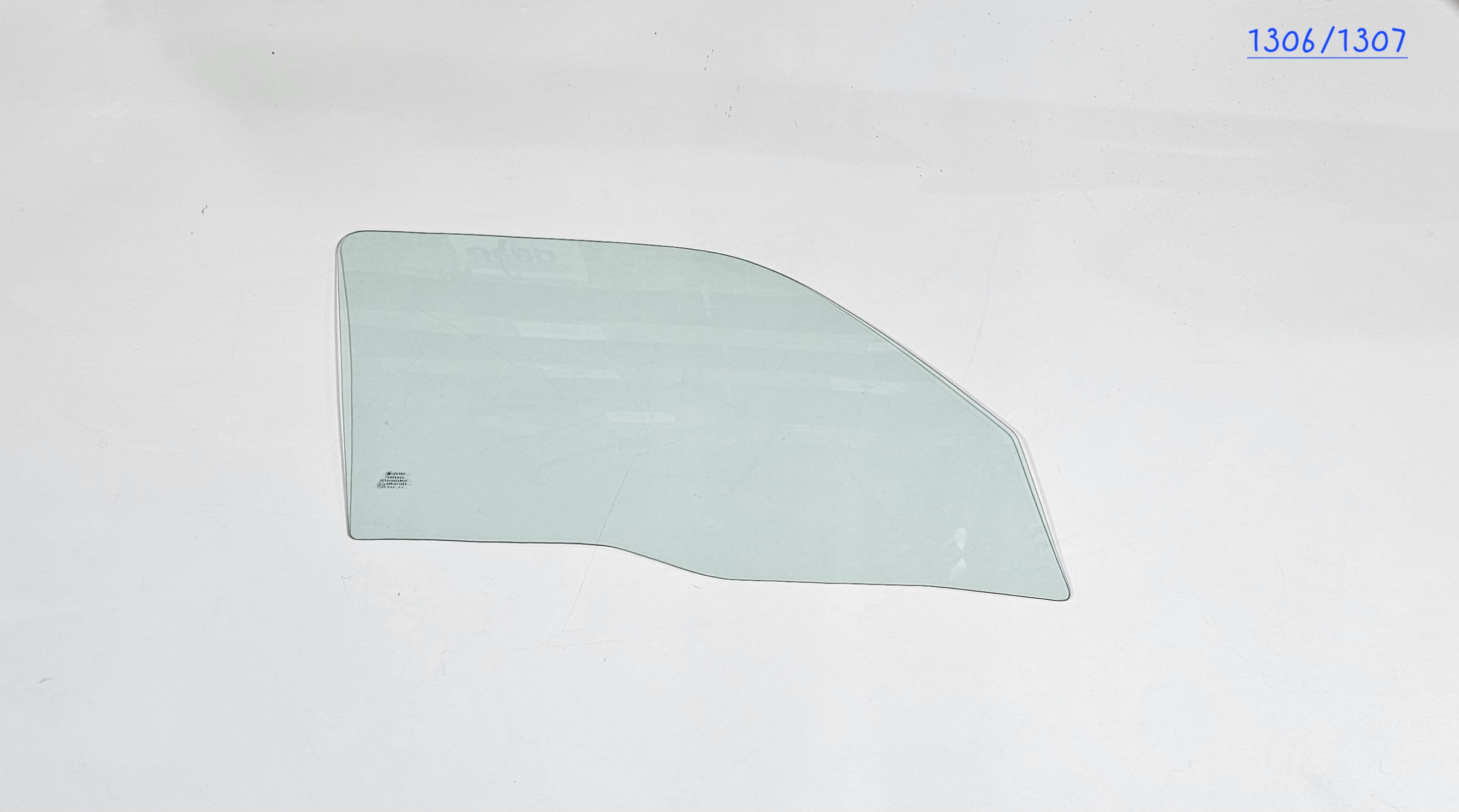 Puerta Delantera Toyota Hiace 2006-2013 - AutoVidriosRobin